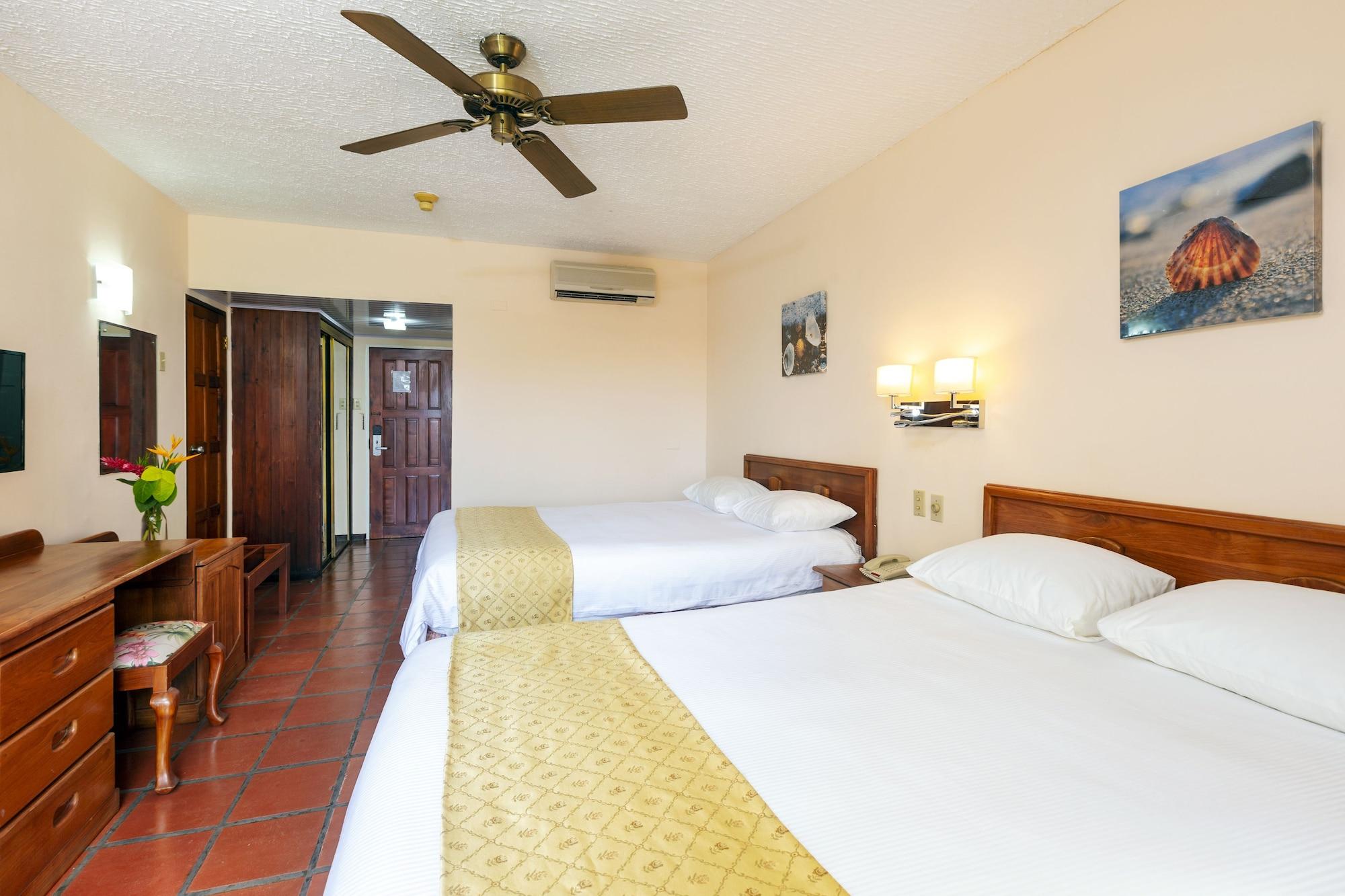 Grafton Beach Resort Black Rock Buitenkant foto