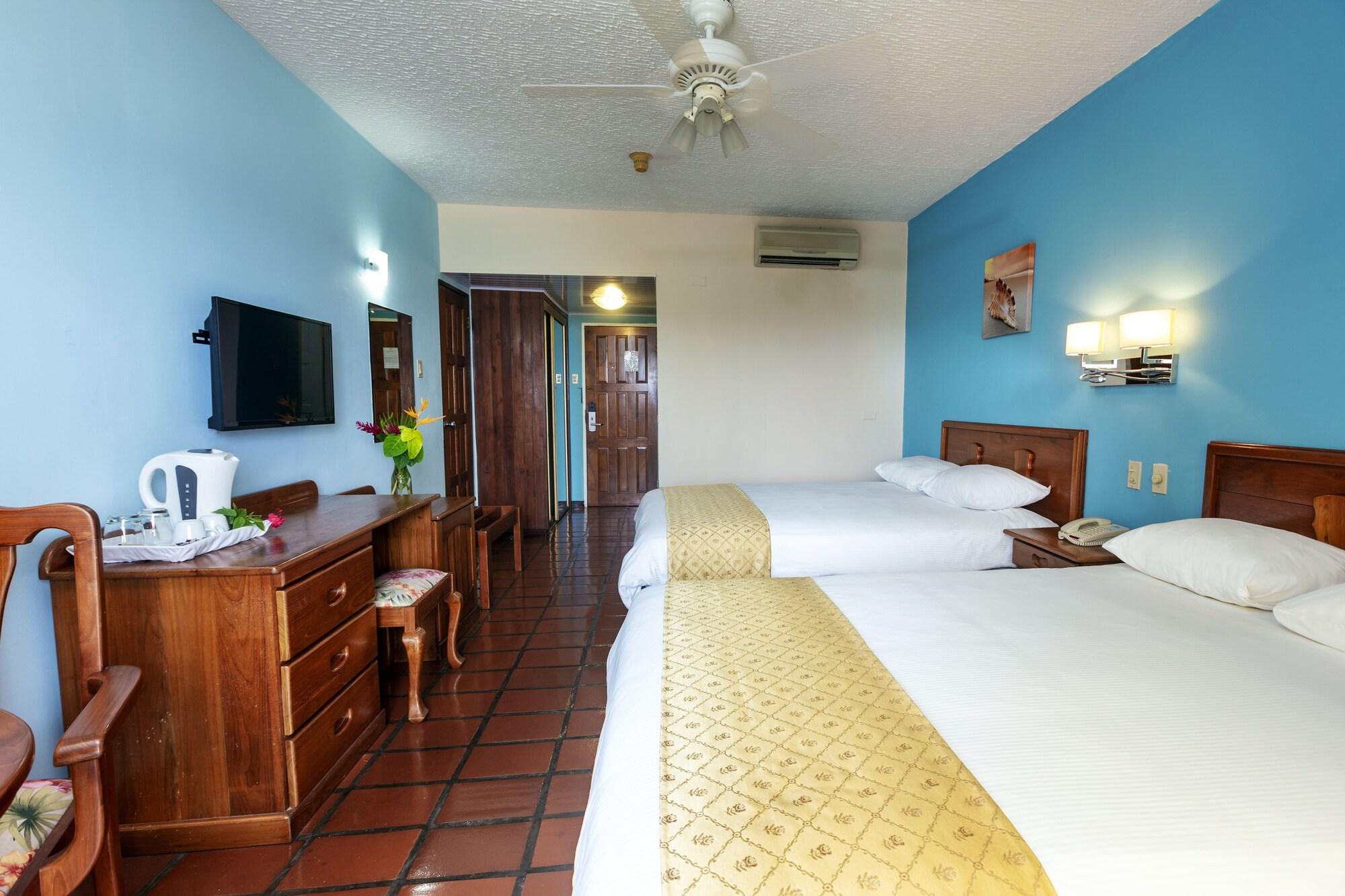 Grafton Beach Resort Black Rock Buitenkant foto