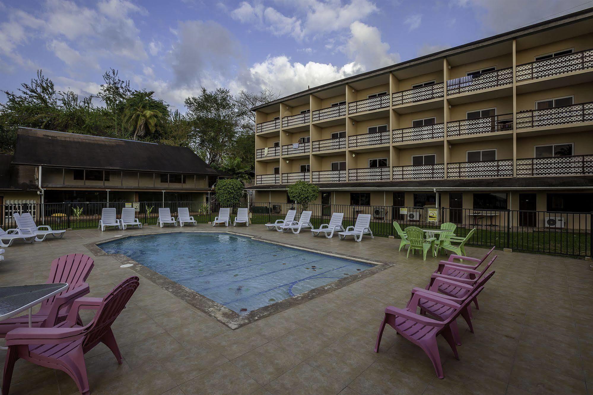 Grafton Beach Resort Black Rock Buitenkant foto